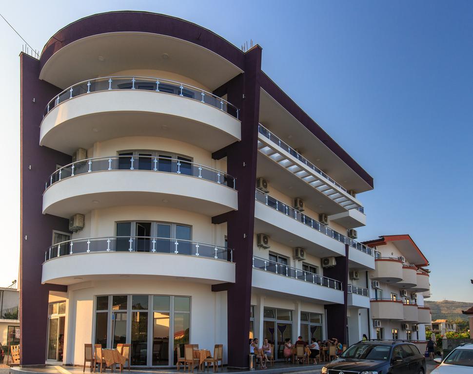 Hotel Edita Ulcinj Exterior photo