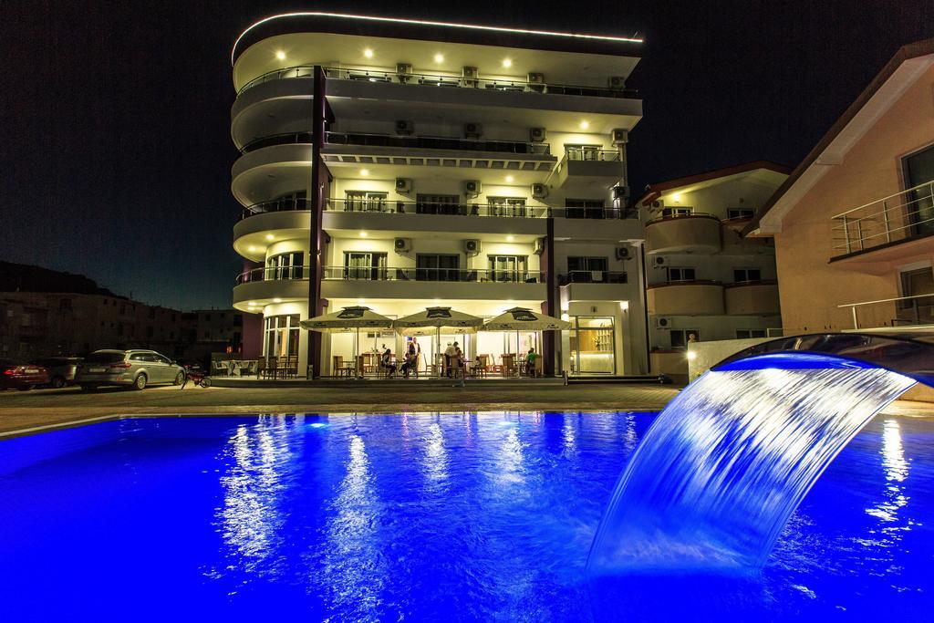Hotel Edita Ulcinj Exterior photo