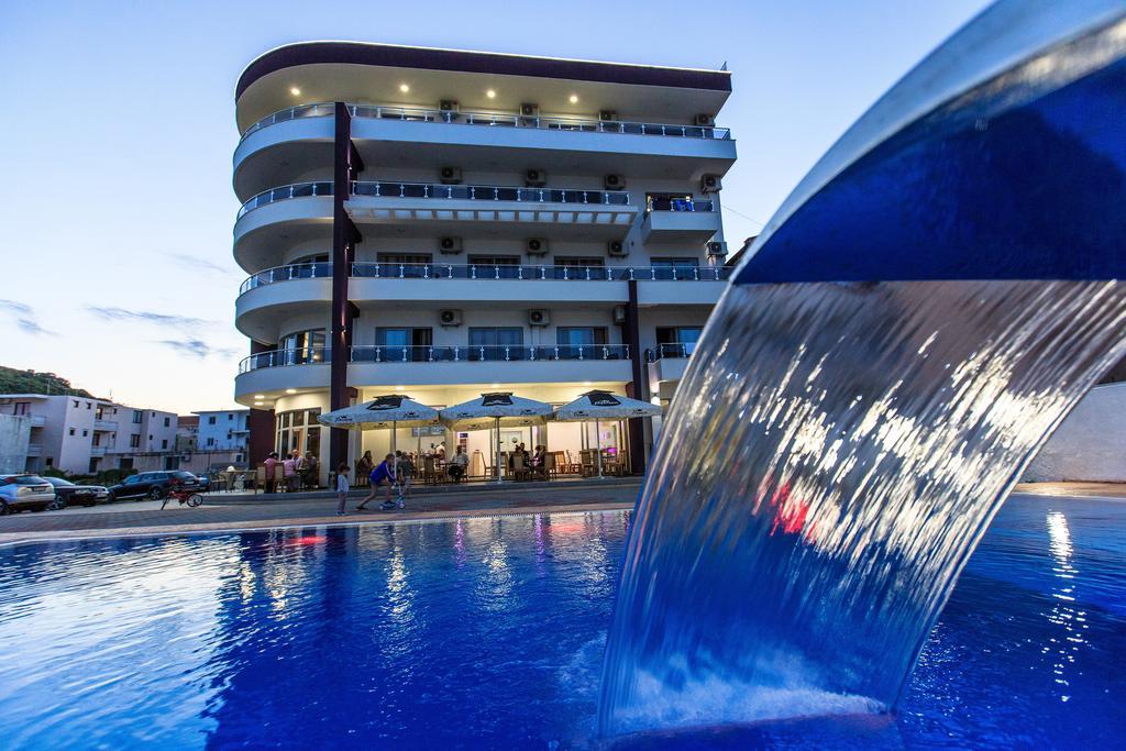 Hotel Edita Ulcinj Exterior photo